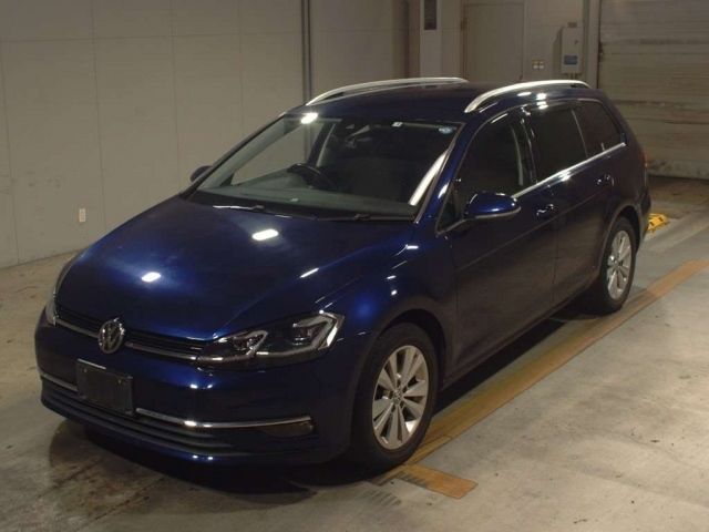 4212 Volkswagen Golf variant AUCJZ 2017 г. (TAA Kyushu)